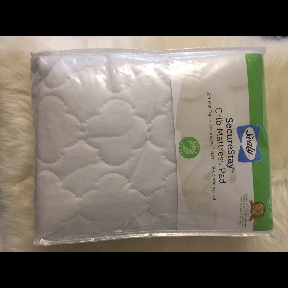 BRAND NEW!! Crib cover